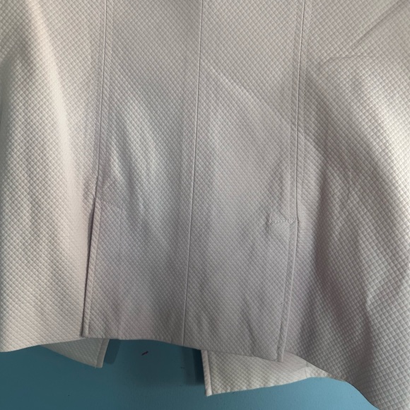 View Size 10 color light lilac jacket and white pant - Picture 4 of 10